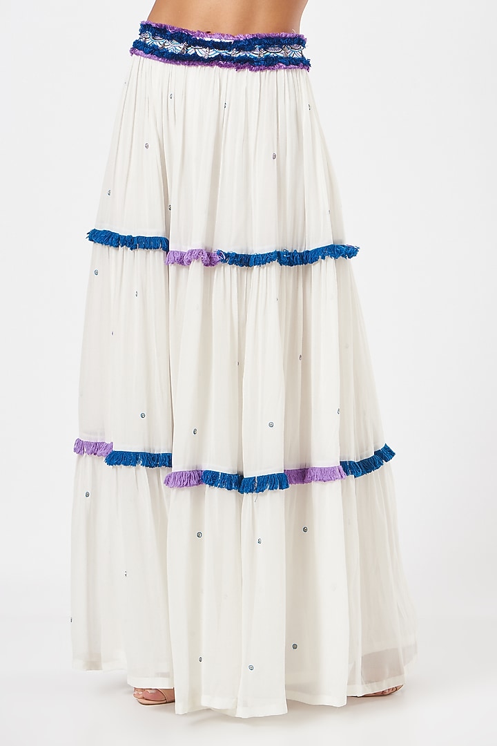 White Tie-Dye & Embroidered Lehenga Set by K-ANSHIKA Jaipur at Pernia's Pop Up Shop