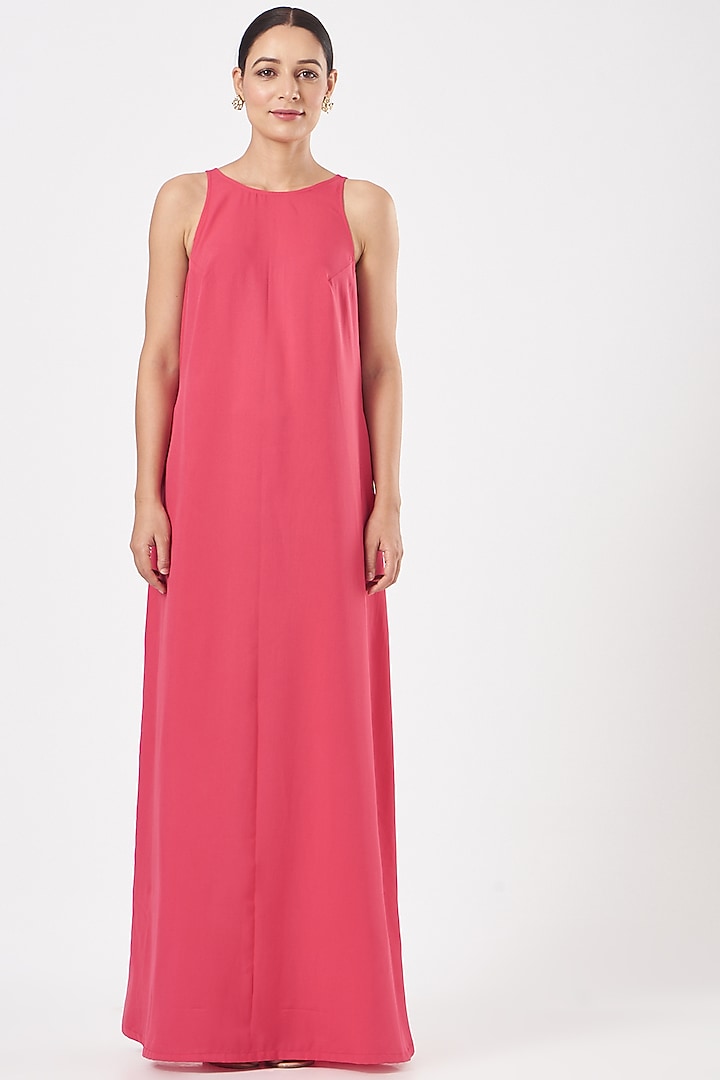 Fuchsia Embellished Kaftan by K-ANSHIKA Jaipur at Pernia's Pop Up Shop