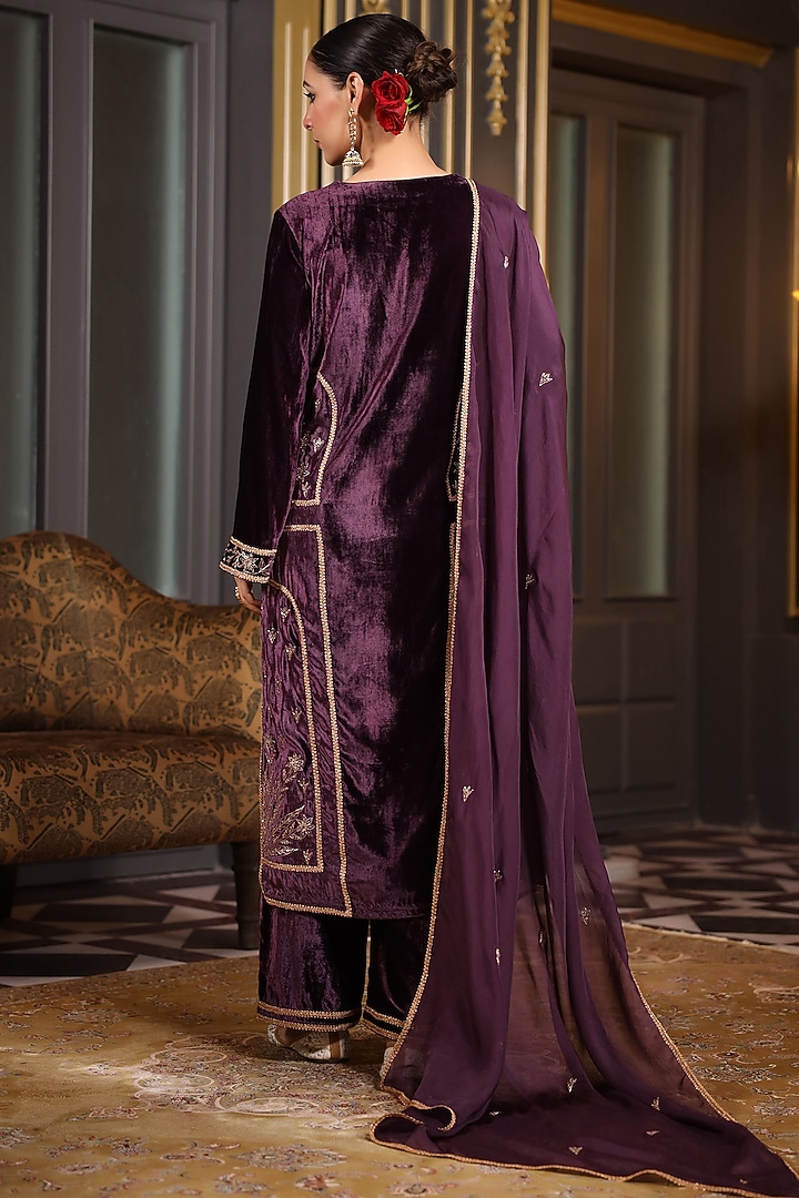Wine Velvet Resham Machine Embroidered Kurta Set by K-ANSHIKA Jaipur at Pernia's Pop Up Shop