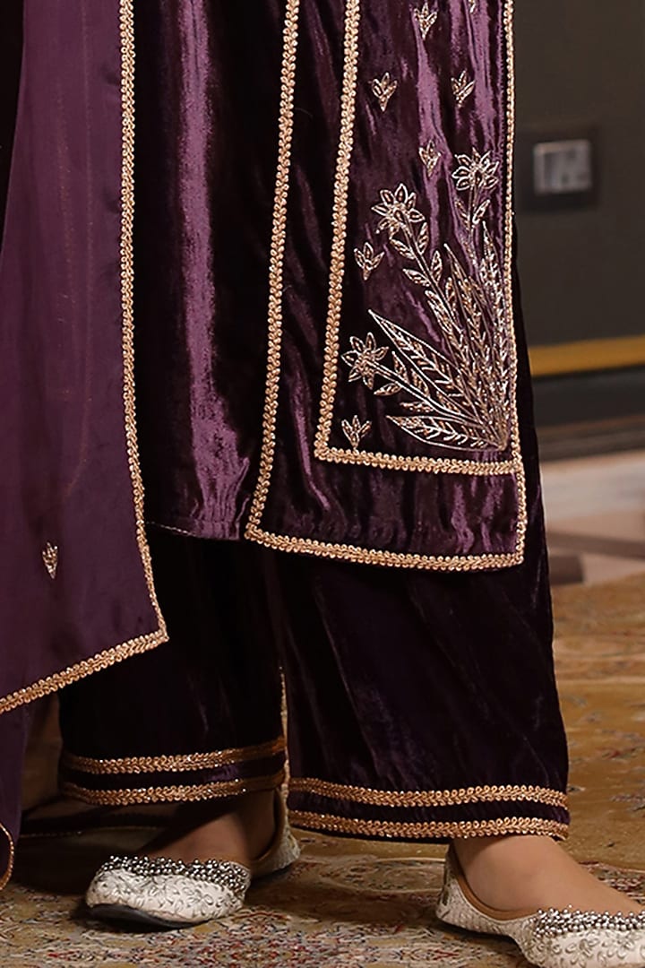Wine Velvet Resham Machine Embroidered Kurta Set by K-ANSHIKA Jaipur at Pernia's Pop Up Shop