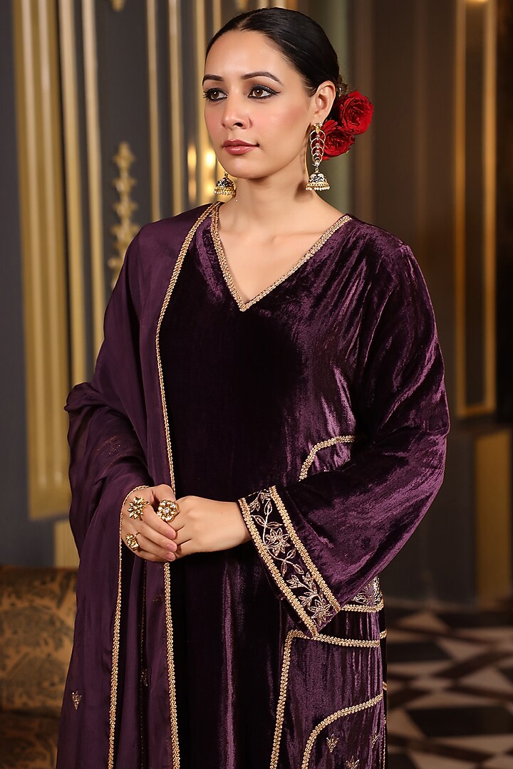 Wine Velvet Resham Machine Embroidered Kurta Set by K-ANSHIKA Jaipur at Pernia's Pop Up Shop