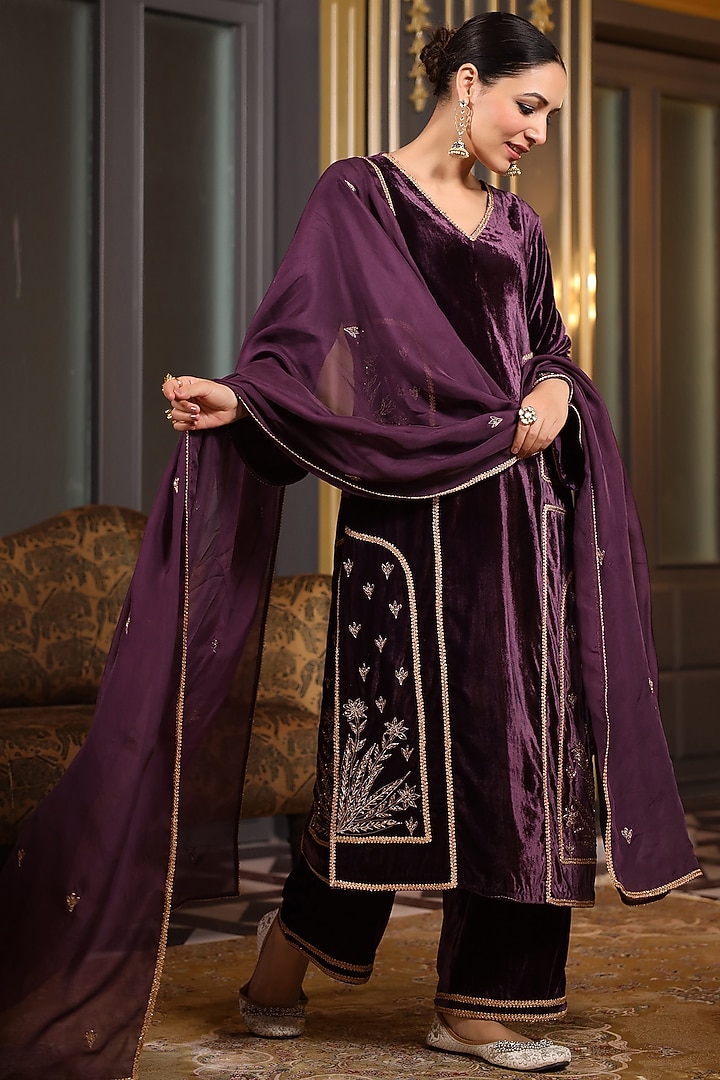 Wine Velvet Resham Machine Embroidered Kurta Set by K-ANSHIKA Jaipur at Pernia's Pop Up Shop