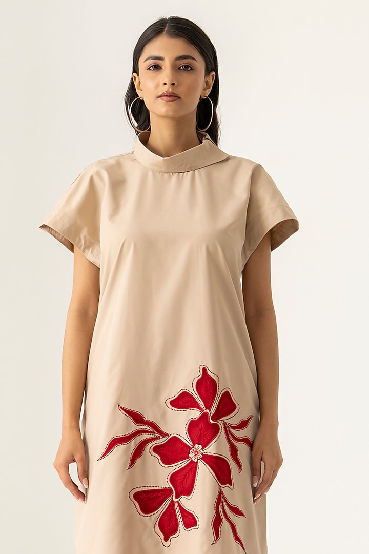 Beige Cotton Floral Embroidered Tunic Set by K-ANSHIKA Jaipur at Pernia's Pop Up Shop