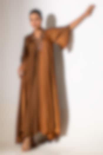 Brown Satin Ombre Embellished Engagement Gown by K-ANSHIKA Jaipur at Pernia's Pop Up Shop