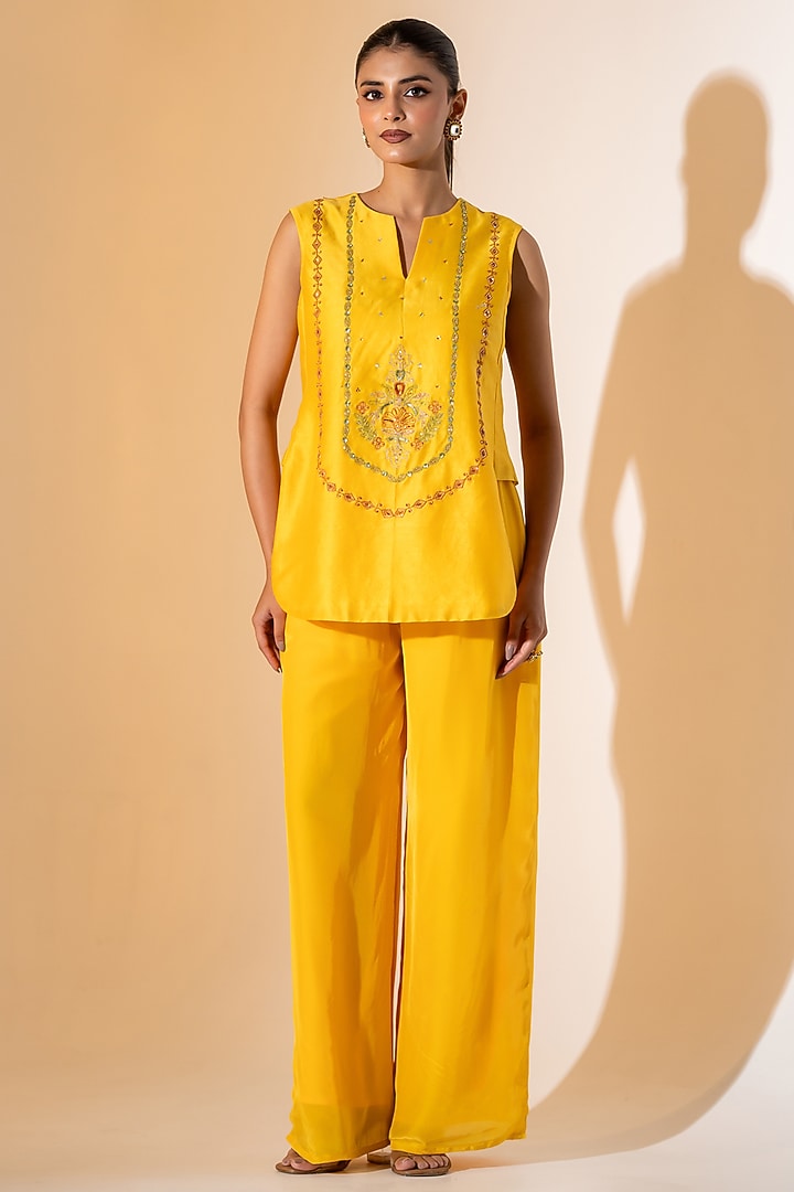 Yellow Chanderi & Crepe Co-Ord Set by K-ANSHIKA Jaipur at Pernia's Pop Up Shop