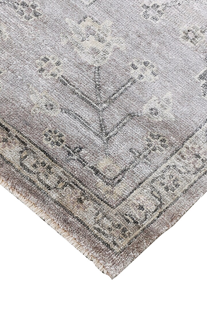 Silver Hand-Knotted Carpet by Knotty Rugs at Pernia's Pop Up Shop