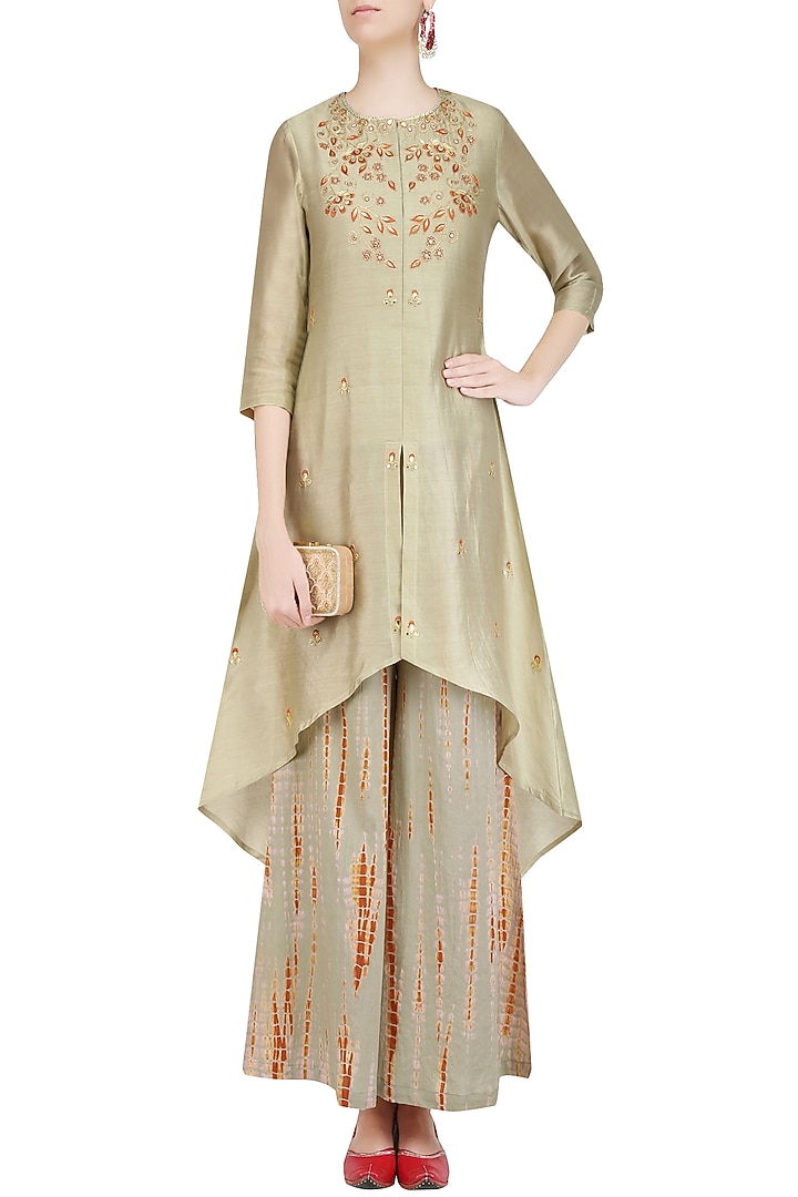 Beige gota patti work C cut kurta with shibori palazzo pants available only at Pernia's Pop Up Shop.