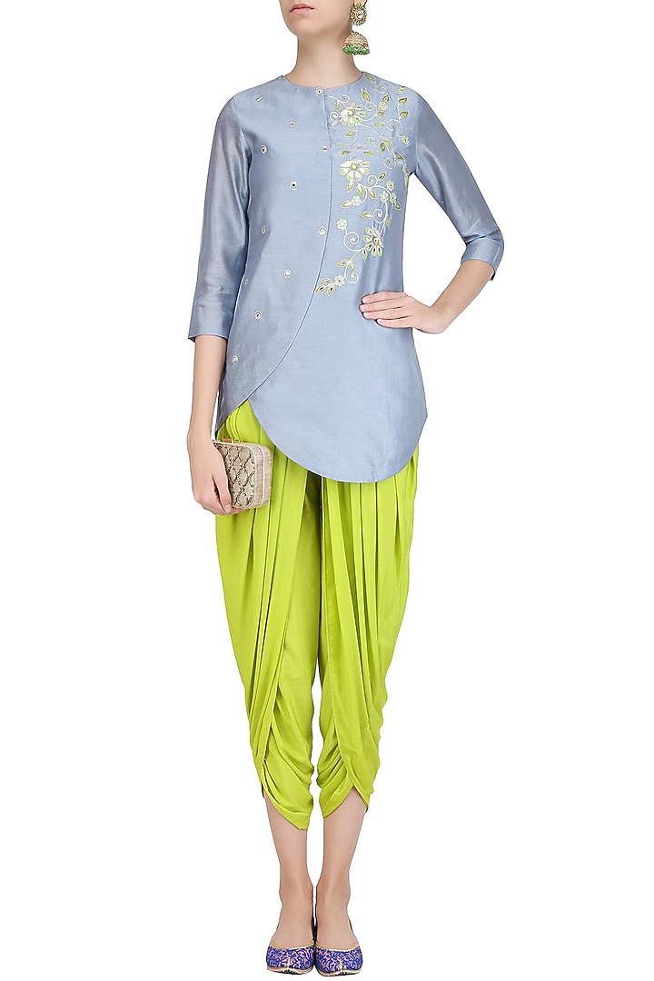 Grey floral embroidered kurta with dhoti pants available only at Pernia's Pop Up Shop.