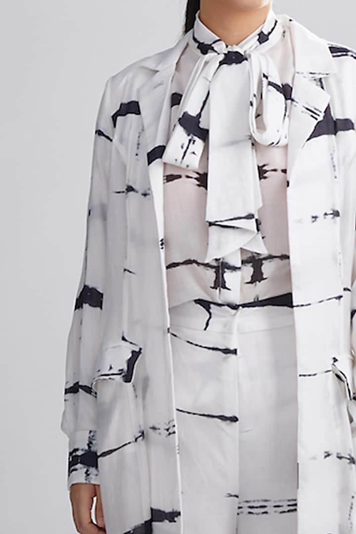 White & Black Printed Cape by Koai at Pernia's Pop Up Shop