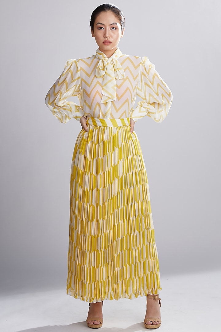 Cream & Yellow Printed Skirt by Koai