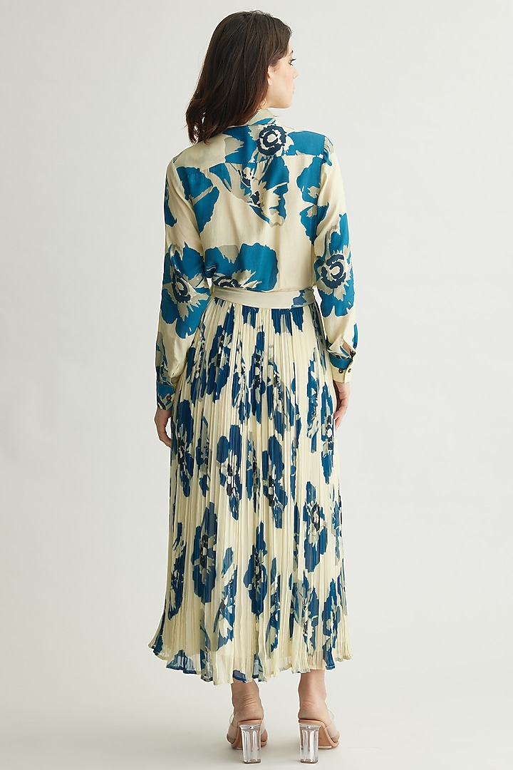 White & Blue Georgette Floral Crinkled Skirt by Koai at Pernia's Pop Up Shop