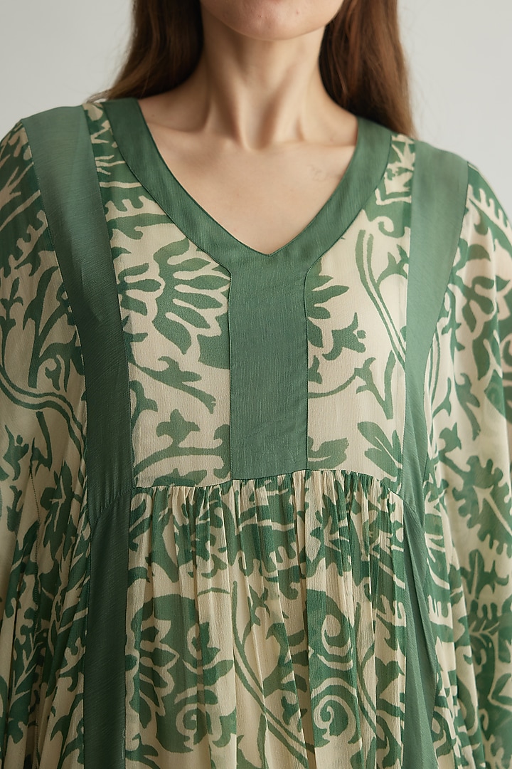 Beige & Mint Chiffon Chevron Printed Kaftan by Koai at Pernia's Pop Up Shop