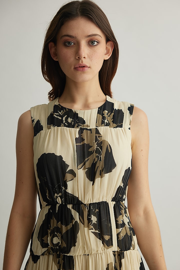 White & Black Georgette Floral Midi Vacation Dress by Koai at Pernia's Pop Up Shop
