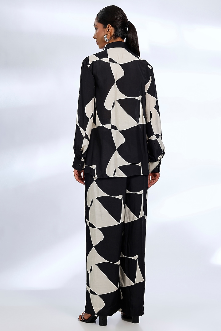 Black & White Muslin Cotton Silk Abstract Digital Printed Co-Ord Set by Koai at Pernia's Pop Up Shop