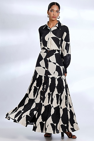 Black & White Muslin Cotton Silk Abstract Digital Printed Maxi Skirt by Koai