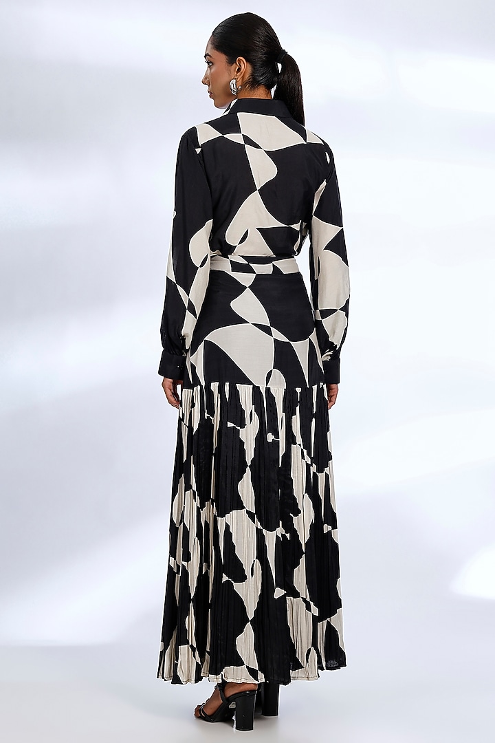 Black & White Muslin Cotton Silk Abstract Digital Printed Maxi Skirt by Koai at Pernia's Pop Up Shop