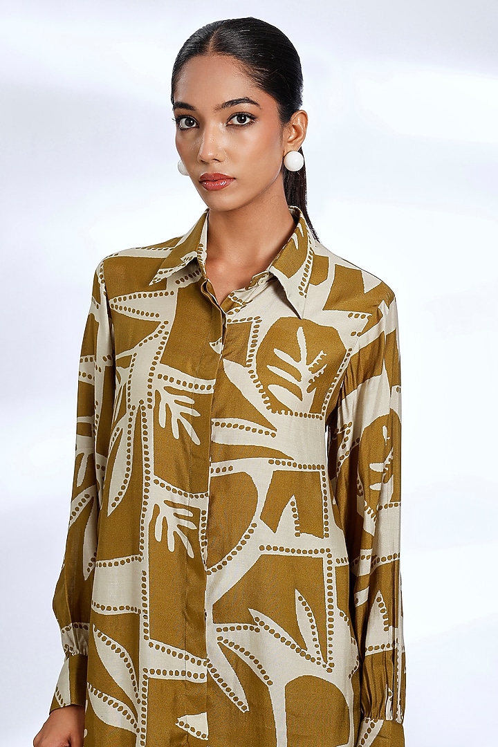 Mustard & Off-White Muslin Cotton Silk Digital Printed Co-Ord Set by Koai at Pernia's Pop Up Shop