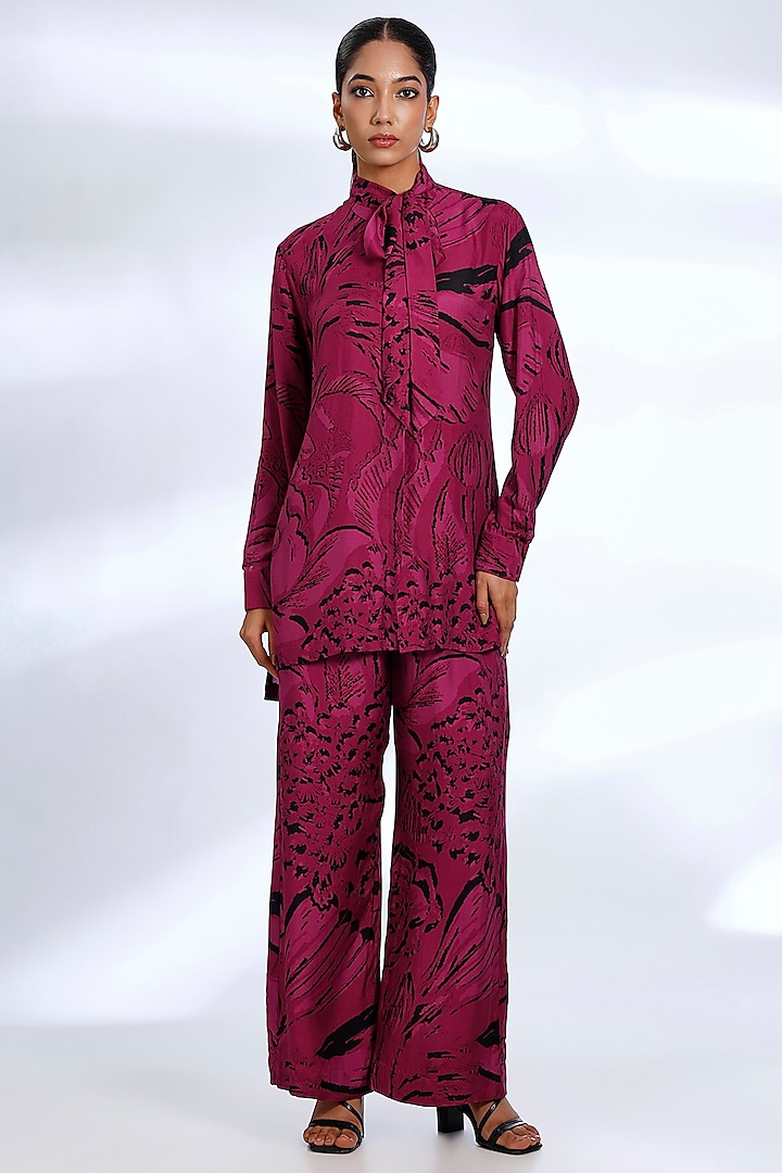 Hot Pink & Black Muslin Cotton Silk Digital Printed Co-Ord Set by Koai at Pernia's Pop Up Shop