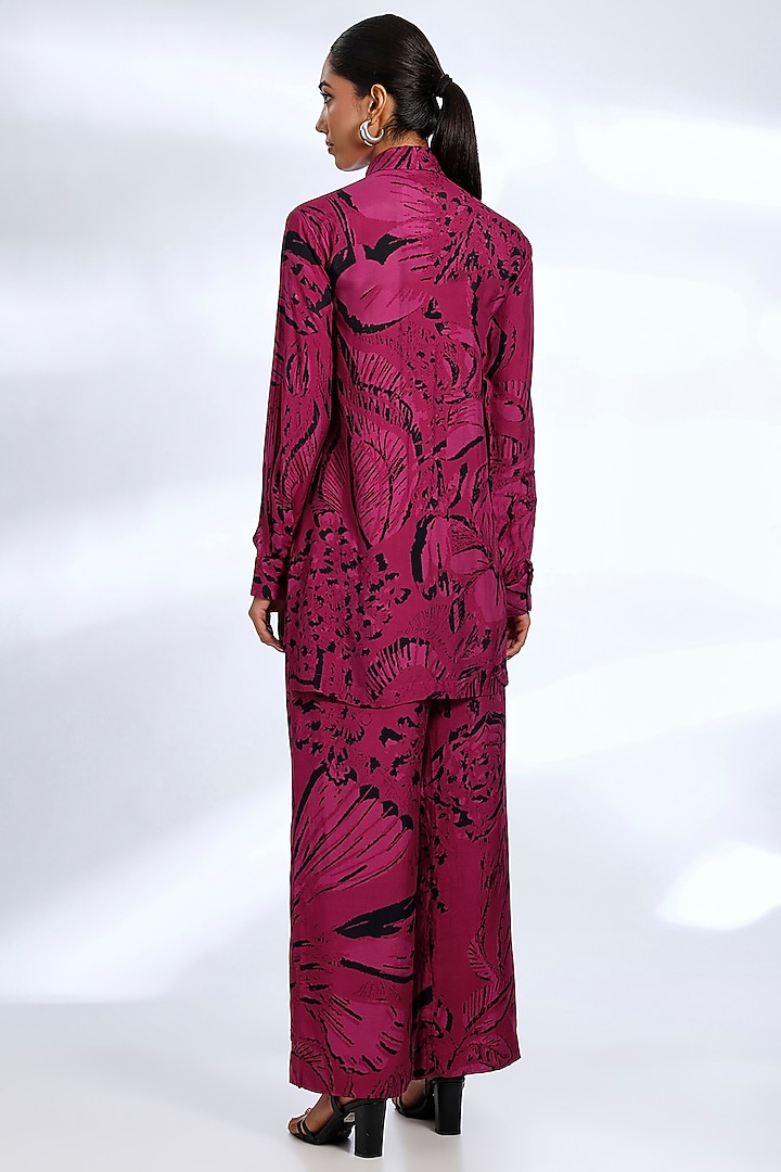 Hot Pink & Black Muslin Cotton Silk Digital Printed Co-Ord Set by Koai at Pernia's Pop Up Shop