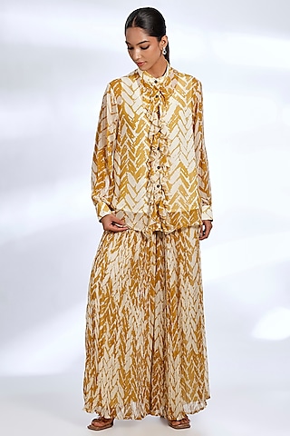 Beige & Mustard Georgette Chevron Printed Co-Ord Set by Koai
