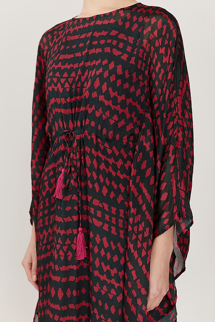 Dark Green & Dark Pink Printed Kaftan by Koai at Pernia's Pop Up Shop