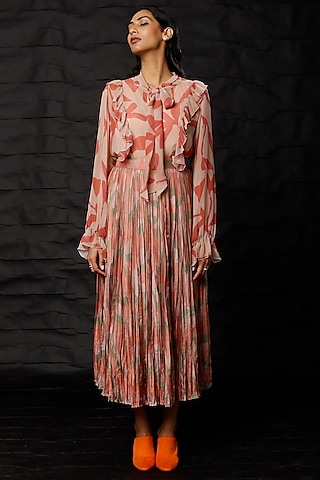 Peach Printed Pleated Skirt by Koai