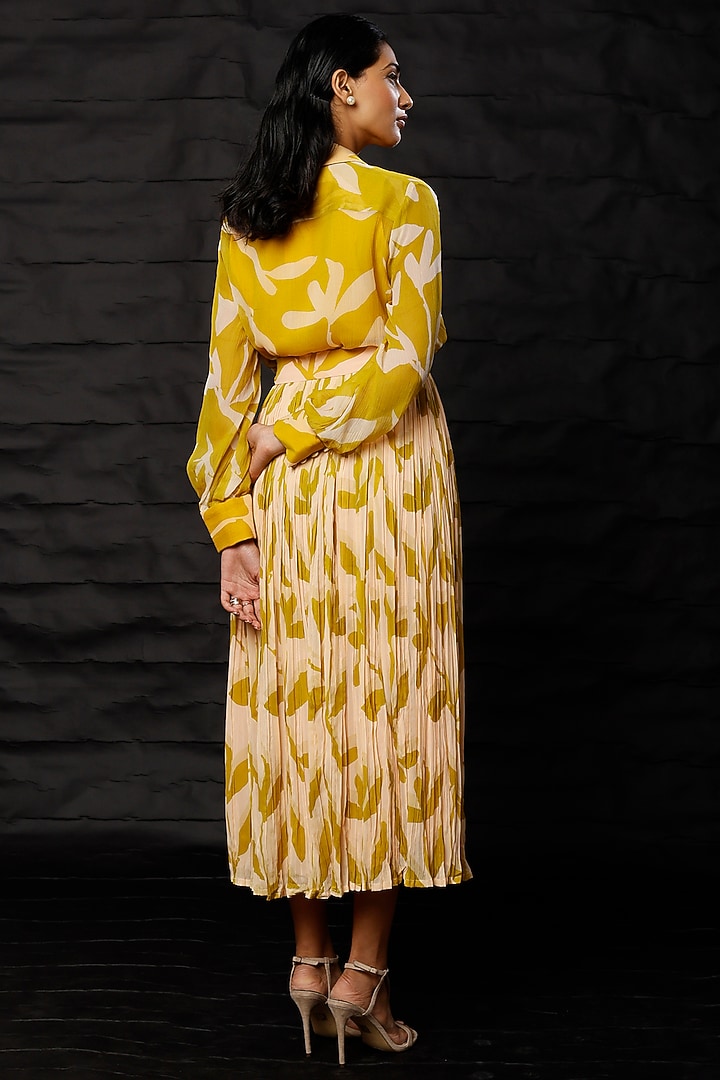 Mustard & Peach Printed Shirt by Koai at Pernia's Pop Up Shop