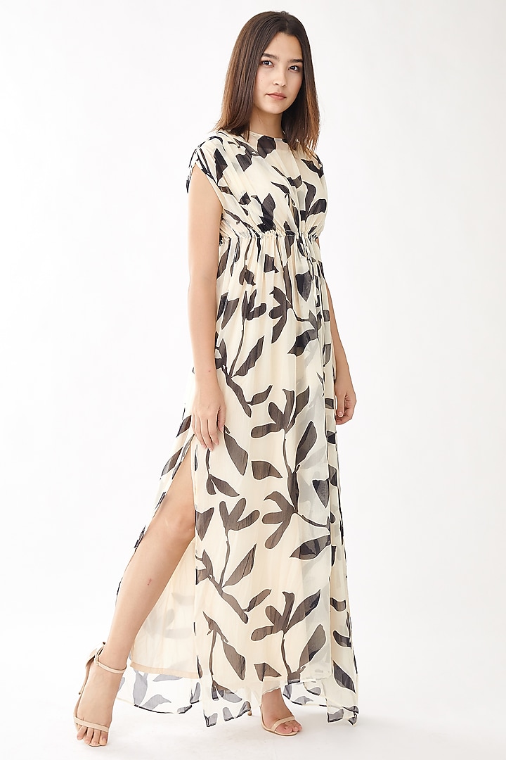 Cream & Black Printed Kaftan by Koai at Pernia's Pop Up Shop