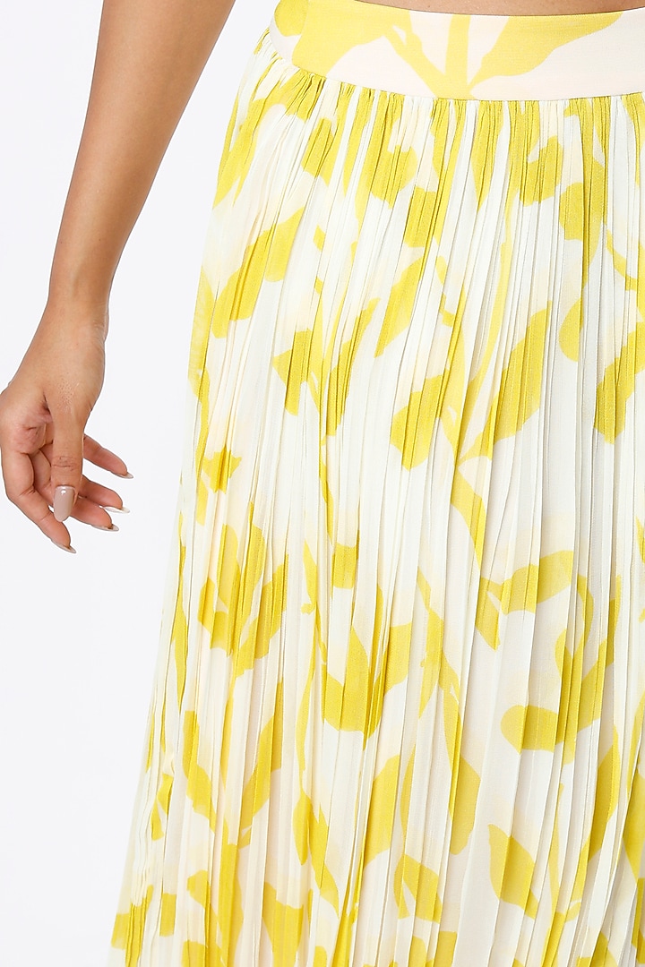 Mustard Floral Printed Skirt by Koai at Pernia's Pop Up Shop