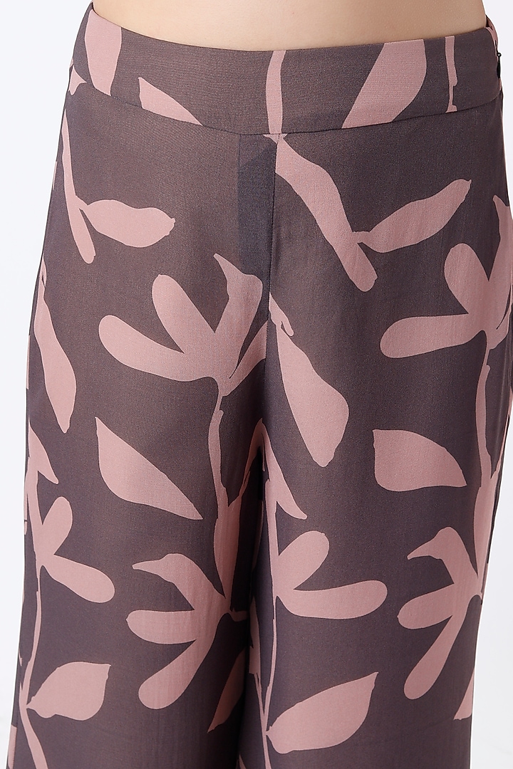 Dull Pink & Deep Purple Printed Pants by Koai at Pernia's Pop Up Shop