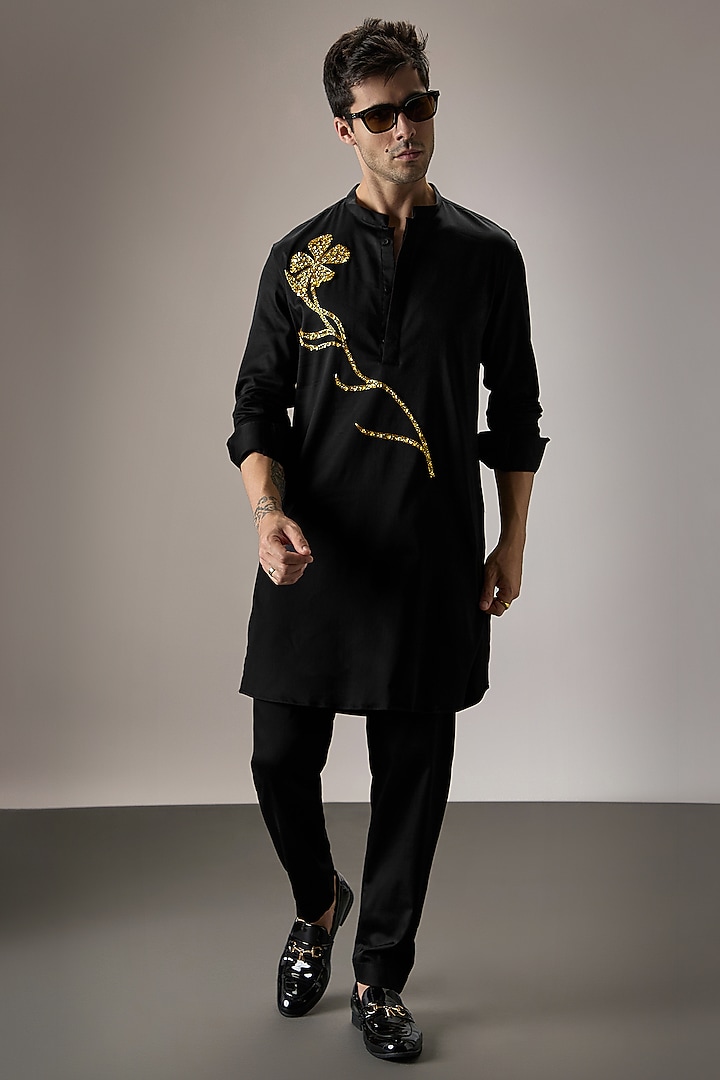 Black Cotton Hand Embroidered Kurta by Komal Kothari at Pernia's Pop Up Shop