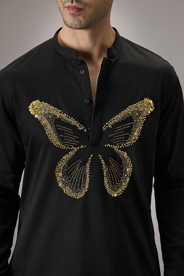 Black Cotton Hand Embroidered Kurta by Komal Kothari at Pernia's Pop Up Shop
