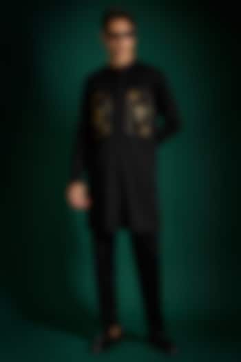 Black Cotton & Satin Hand Embroidered Kurta Set by Komal Kothari at Pernia's Pop Up Shop
