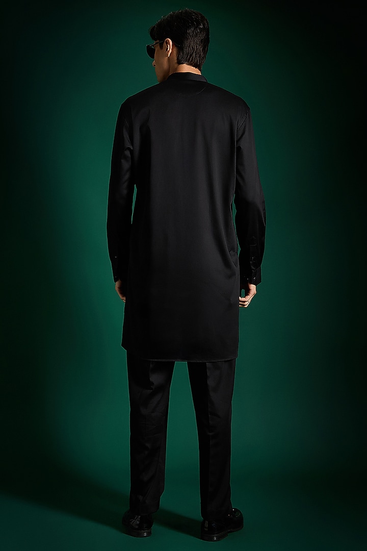 Black Cotton & Satin Hand Embroidered Kurta Set by Komal Kothari at Pernia's Pop Up Shop