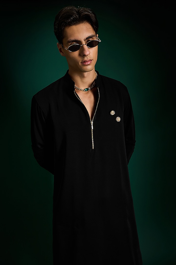 Black Lachka Hand Embroidered Kurta by Komal Kothari at Pernia's Pop Up Shop