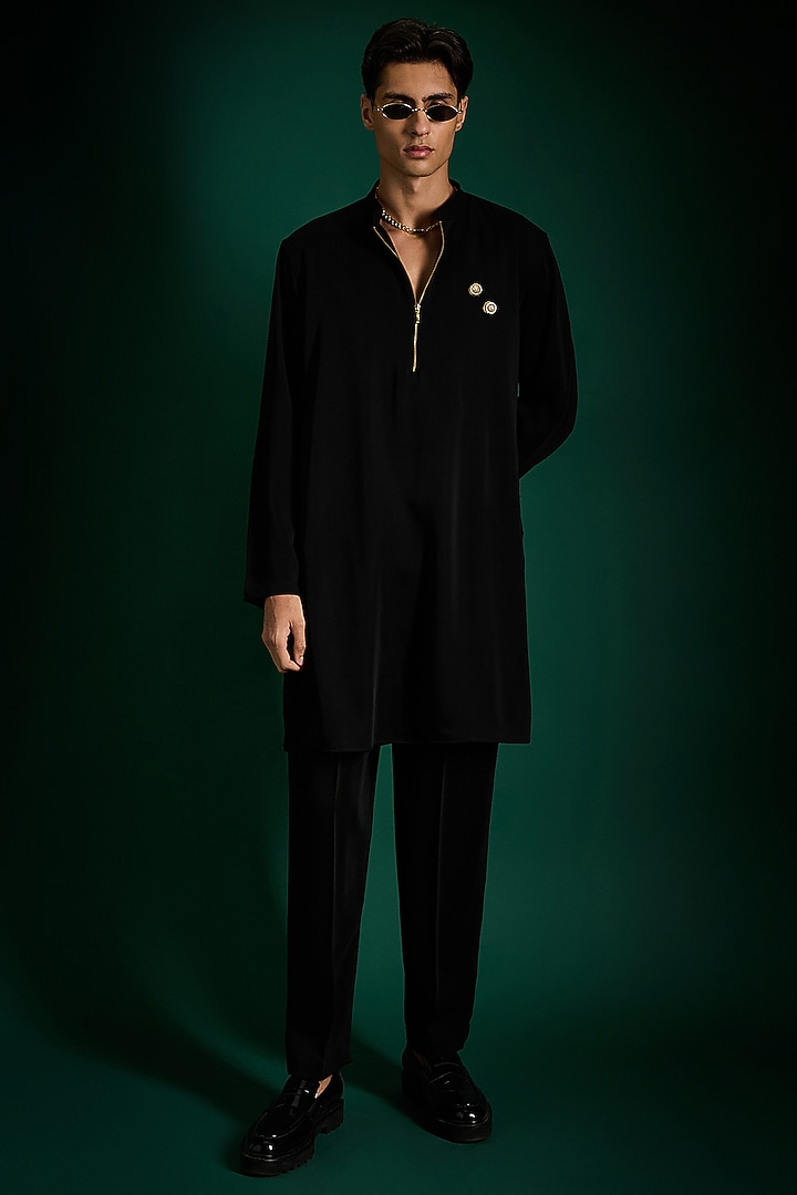 Black Lachka  Hand Embroidered Kurta Set by Komal Kothari at Pernia's Pop Up Shop