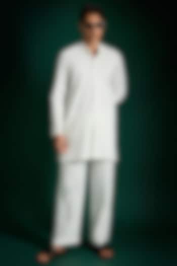 White Cotton Textured Striped Kurta Set by Komal Kothari at Pernia's Pop Up Shop