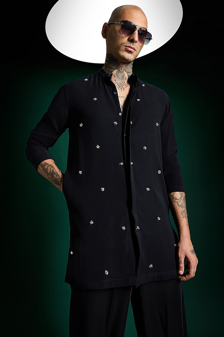 Navy Suiting Hand Embroidered Kurta Set by Komal Kothari at Pernia's Pop Up Shop