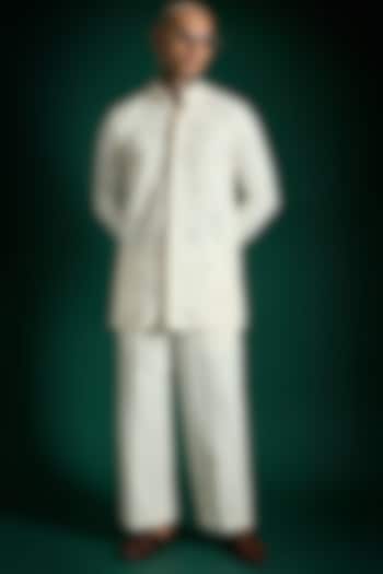 Ivory Suiting Hand Embroidered Kurta Set by Komal Kothari at Pernia's Pop Up Shop