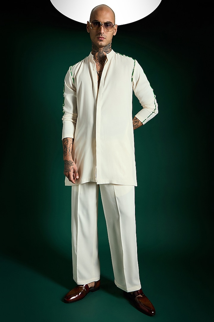 Ivory Suiting Hand Embroidered Kurta Set by Komal Kothari at Pernia's Pop Up Shop