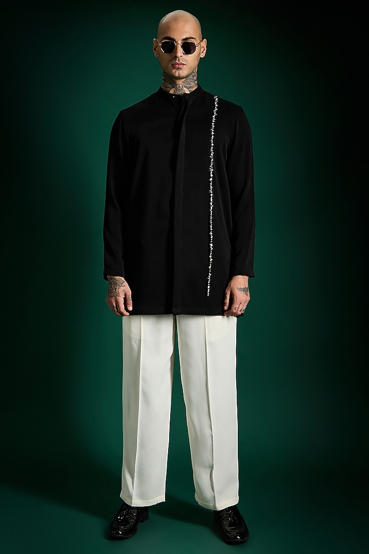 Black Suiting Hand Embroidered Kurta Set by Komal Kothari at Pernia's Pop Up Shop