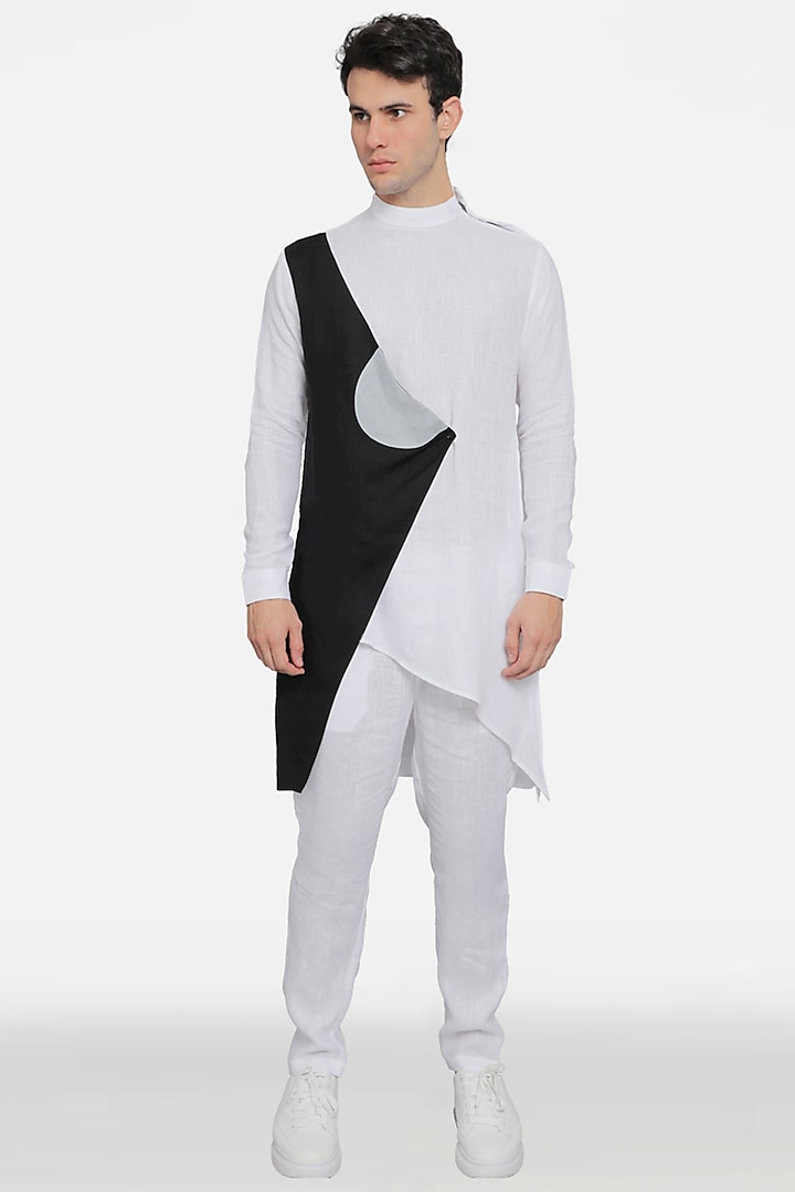 White & Black Linen Kurta Set by Komal Kothari at Pernia's Pop Up Shop