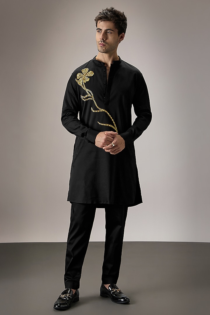 Black Cotton Hand Embroidered Kurta Set by Komal Kothari at Pernia's Pop Up Shop