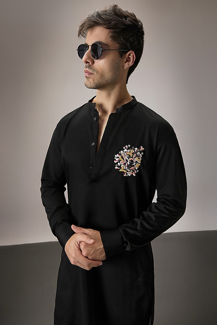Black Cotton Hand Embroidered Kurta by Komal Kothari at Pernia's Pop Up Shop
