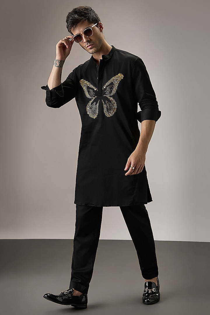 Black Cotton Hand Embroidered Kurta Set by Komal Kothari at Pernia's Pop Up Shop