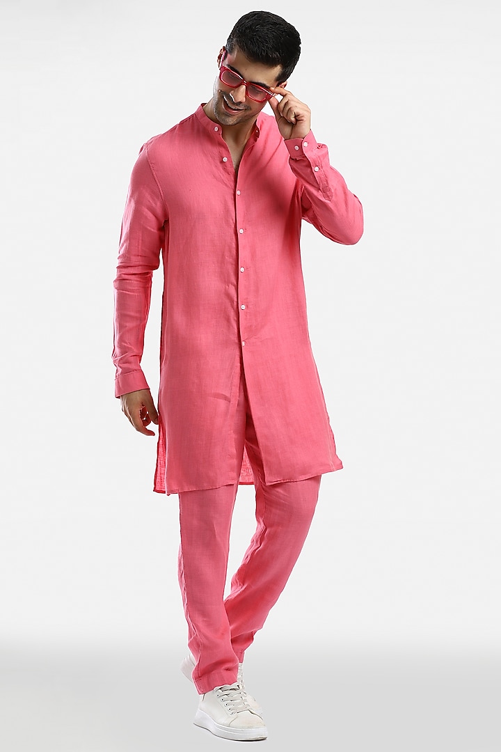 Bubblegum Pink Linen Kurta Set by Komal Kothari at Pernia's Pop Up Shop