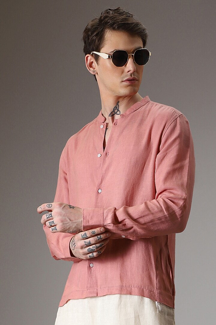 Pink & Ivory Linen Kurta by Komal Kothari at Pernia's Pop Up Shop