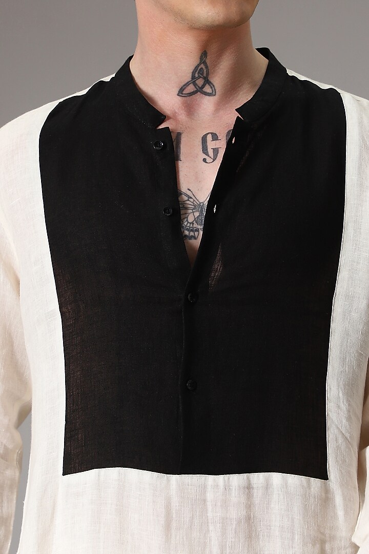 Ivory & Black Linen Kurta Set by Komal Kothari at Pernia's Pop Up Shop