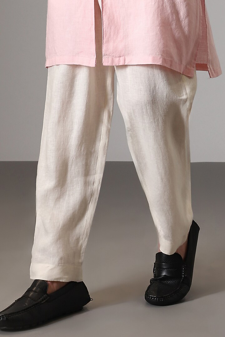 Baby Pink Linen Kurta Set by Komal Kothari at Pernia's Pop Up Shop
