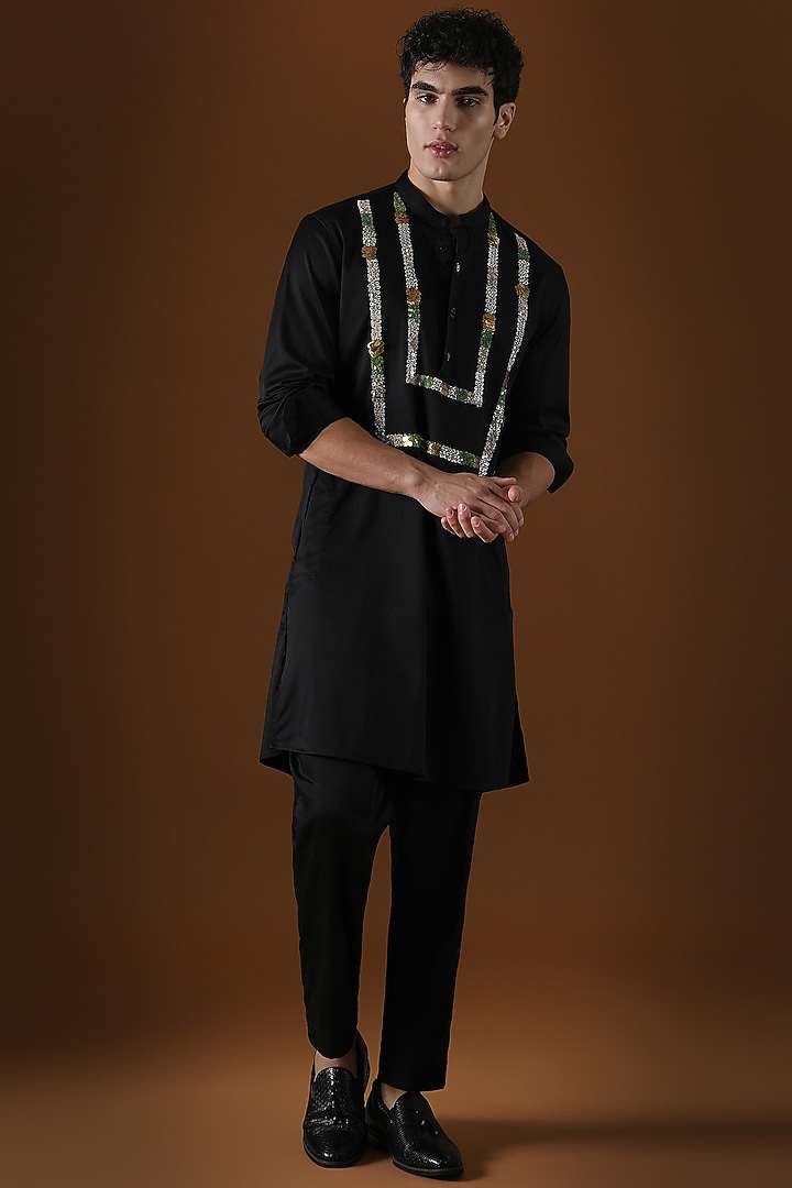 Black Cotton Hand Embroidered Kurta Set by Komal Kothari at Pernia's Pop Up Shop